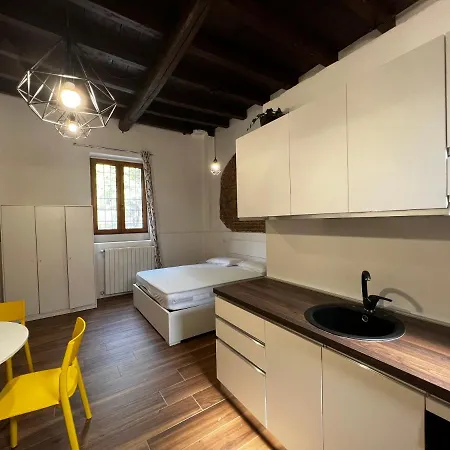 Polly House Apartment